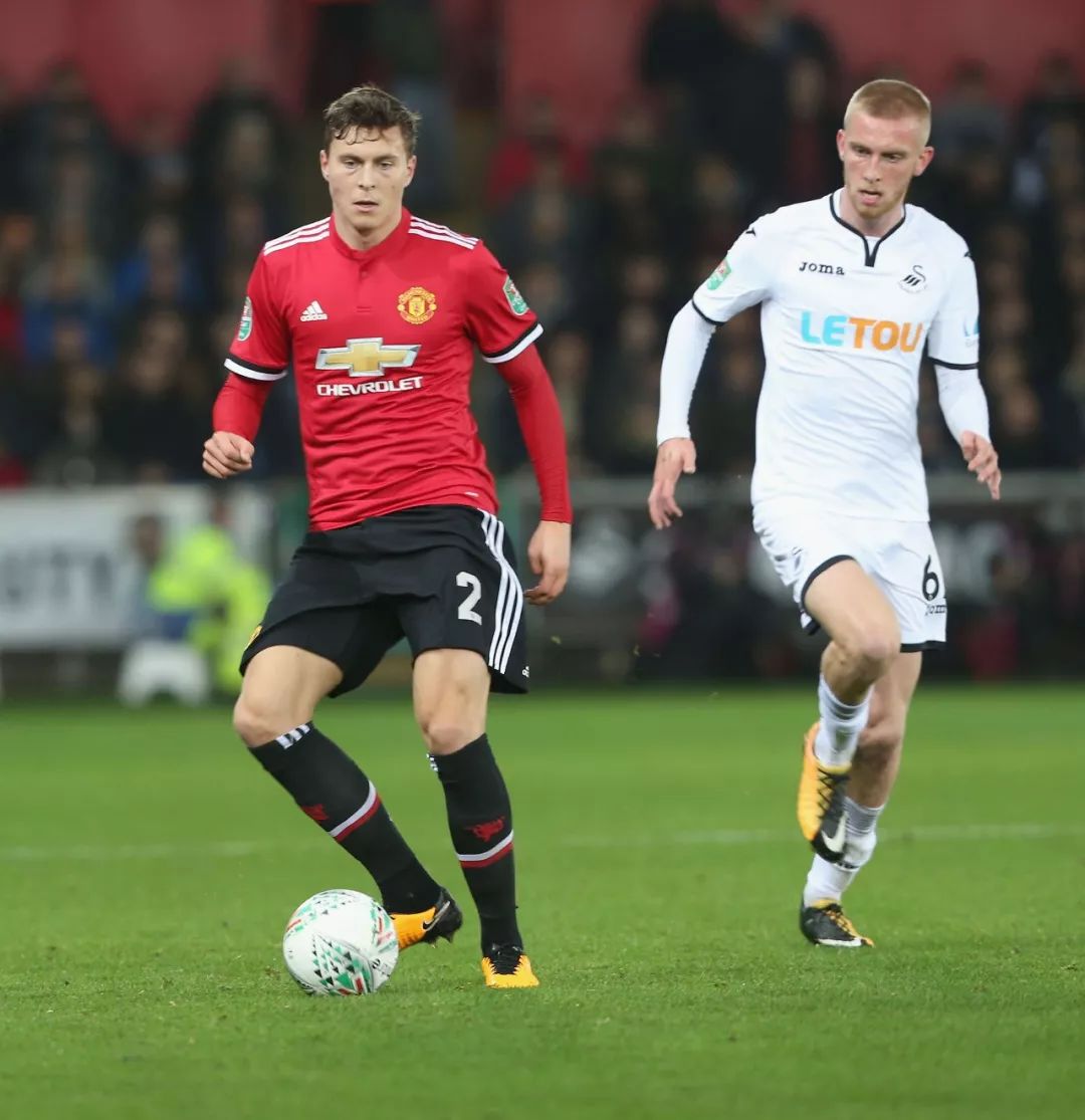 中国足球的 中国足球的