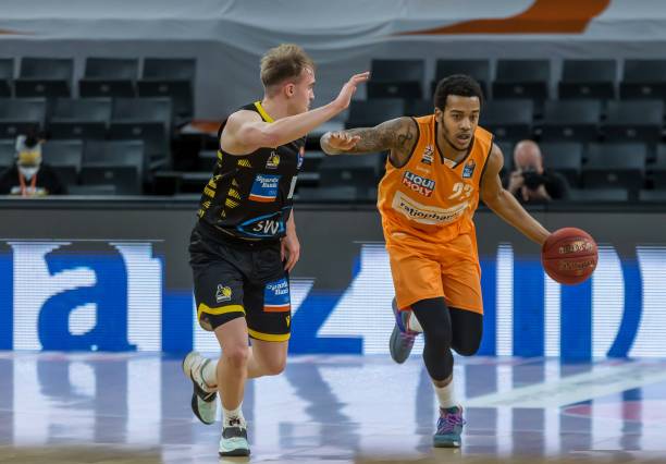 库里的出手 库里的出手