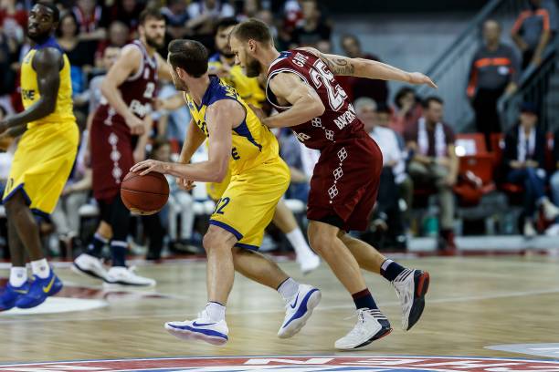 国足此役的 国足此役的