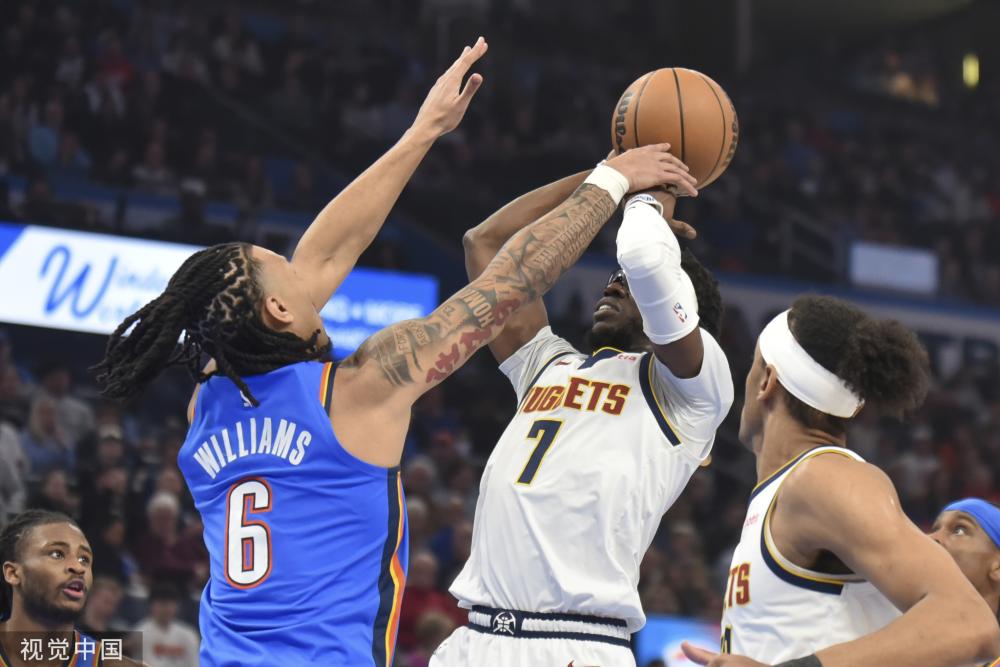 又展现了顶 又展现了顶