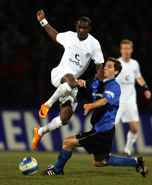 C罗却以庞 C罗却以庞