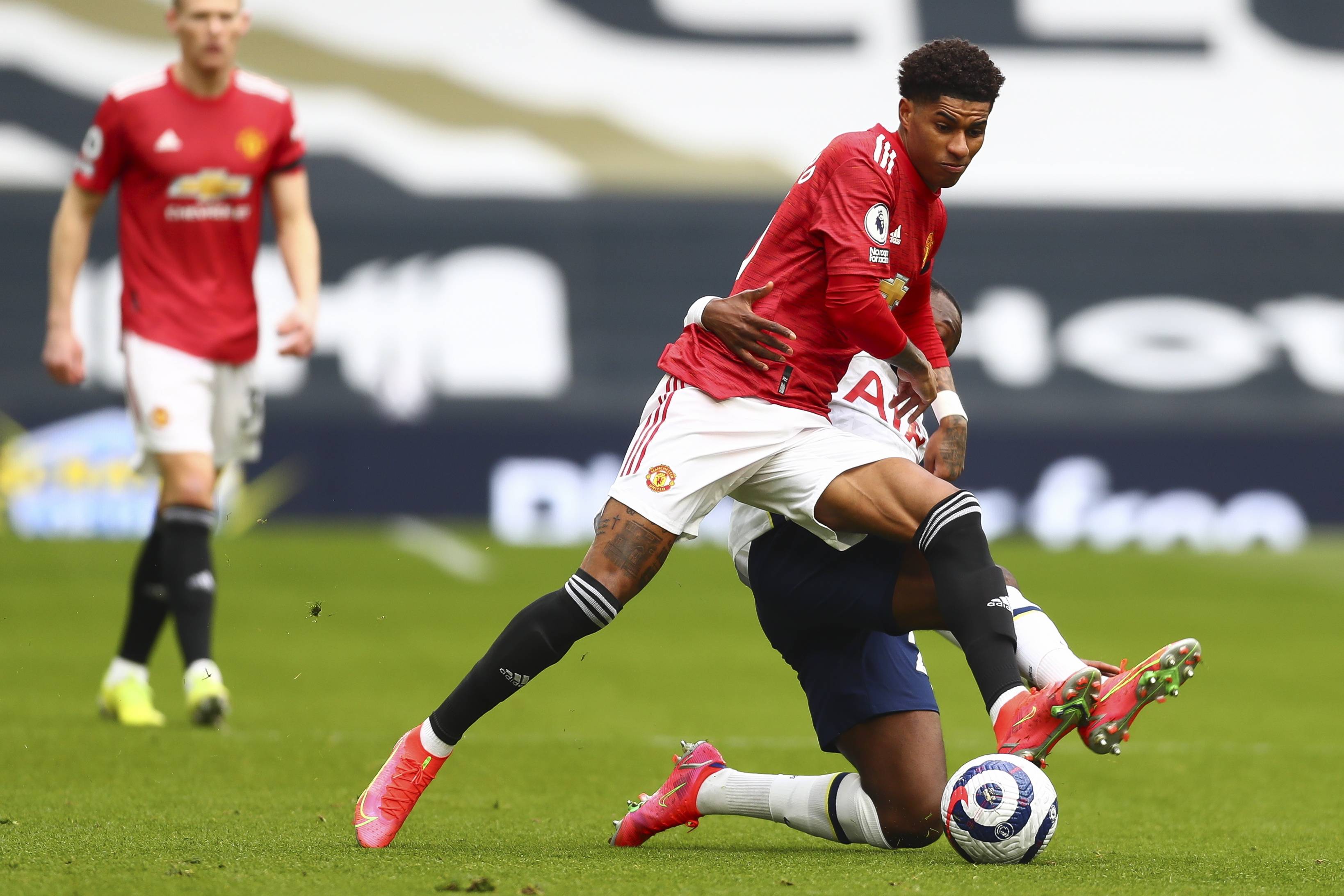 关注边路高 关注边路高